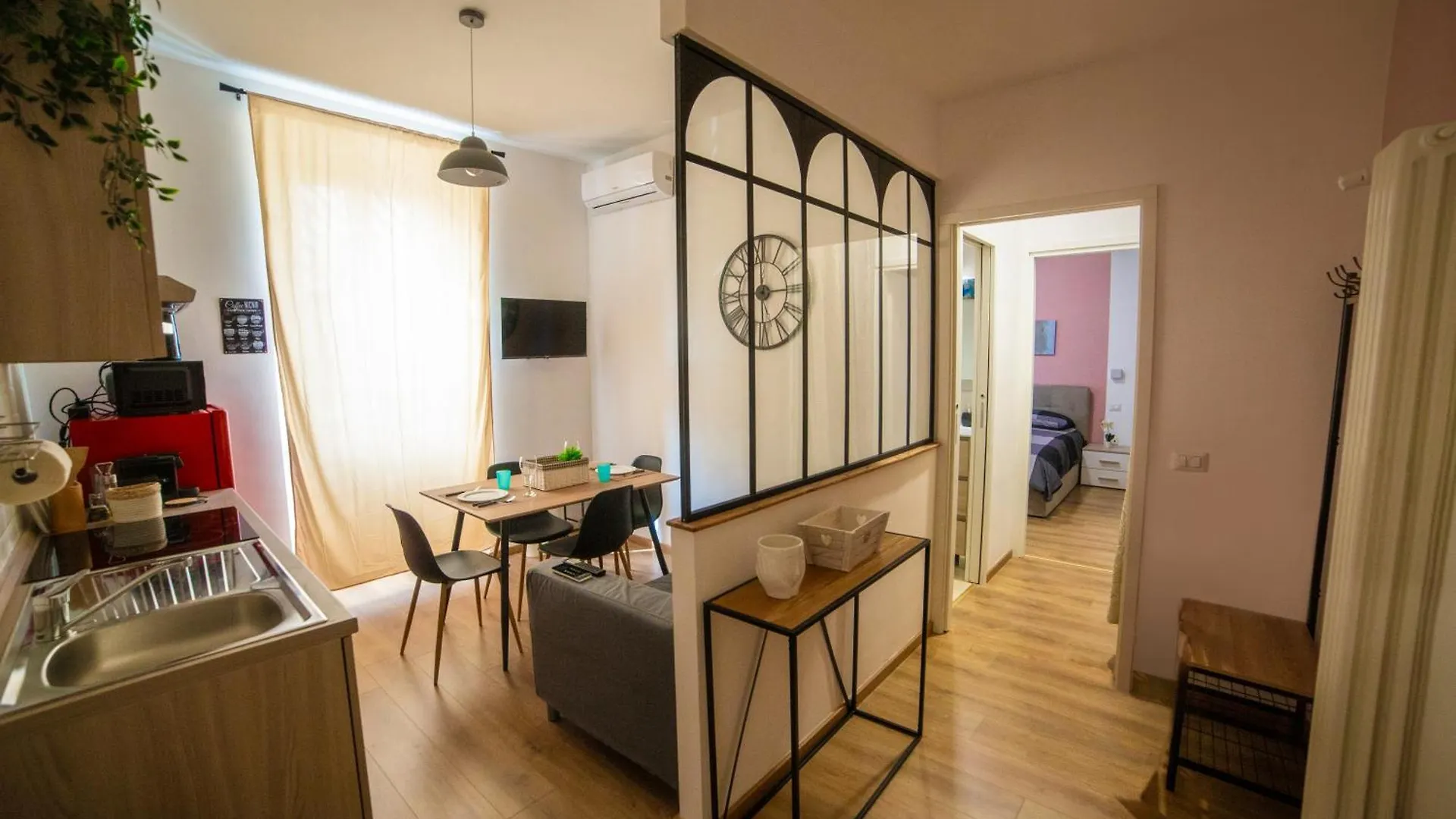 Casa Stefano At The Vatican Comfort In The Heart Of Roma 0*,  Italia